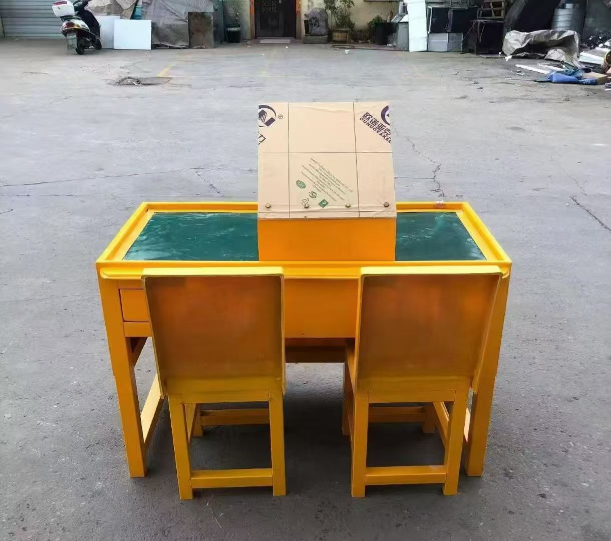 古县防静电导通桌井下煤矿火工品发放桌：危险品流转的安全守护者